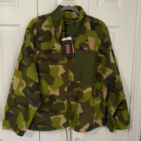 Bass Outdoor Women’s Camo Fleece Front pocket Zipper NWT size XL - Picture 9 of 16